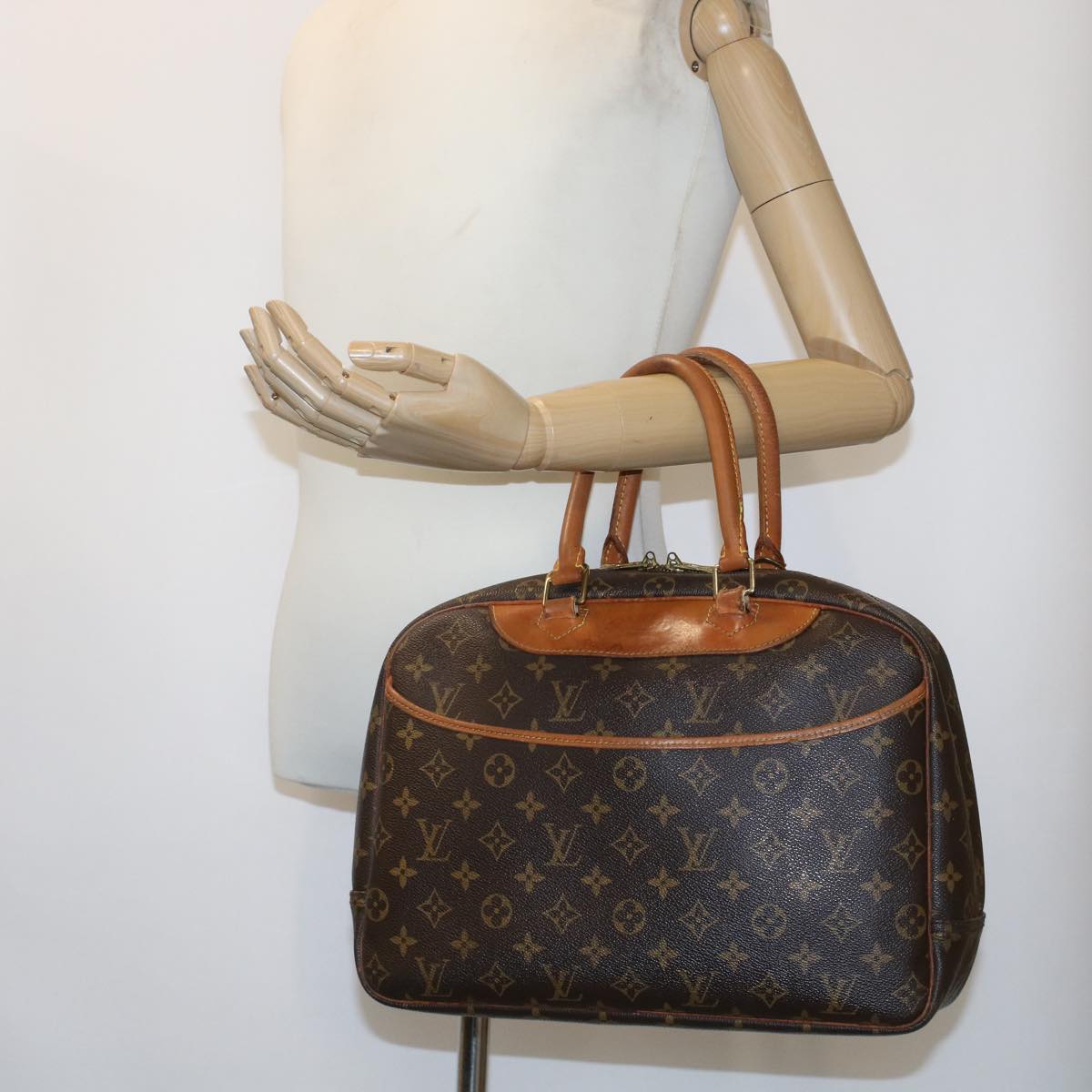 LOUIS VUITTON Monogram Deauville Hand Bag M47270 LV Auth 48553