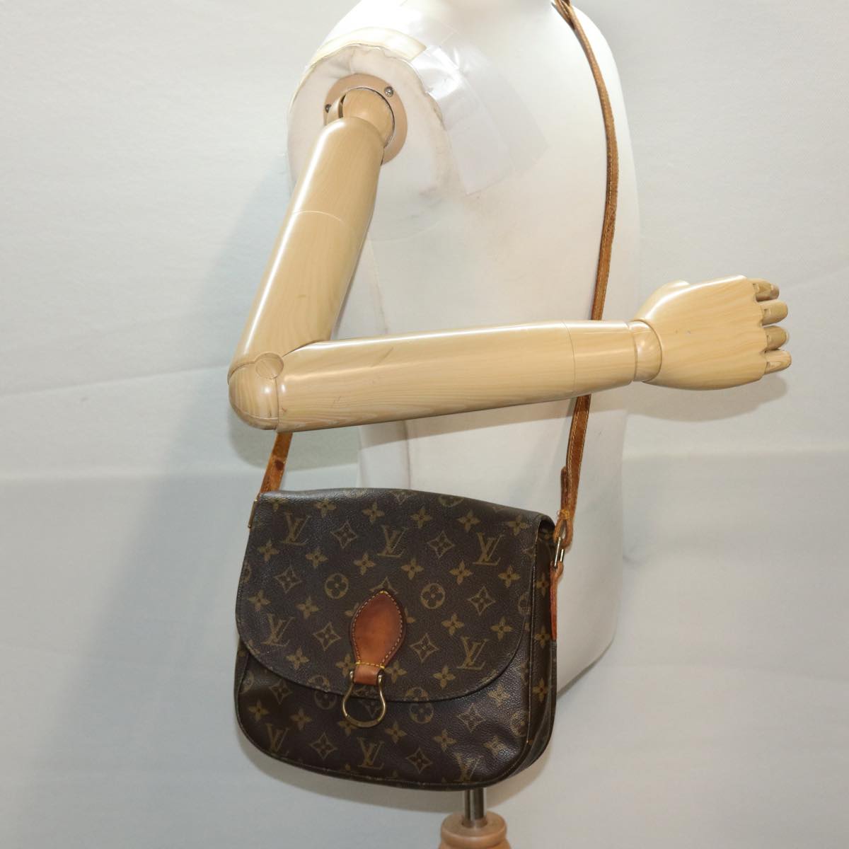 LOUIS VUITTON Monogram Saint Cloud GM Shoulder Bag M51242 LV Auth 48704