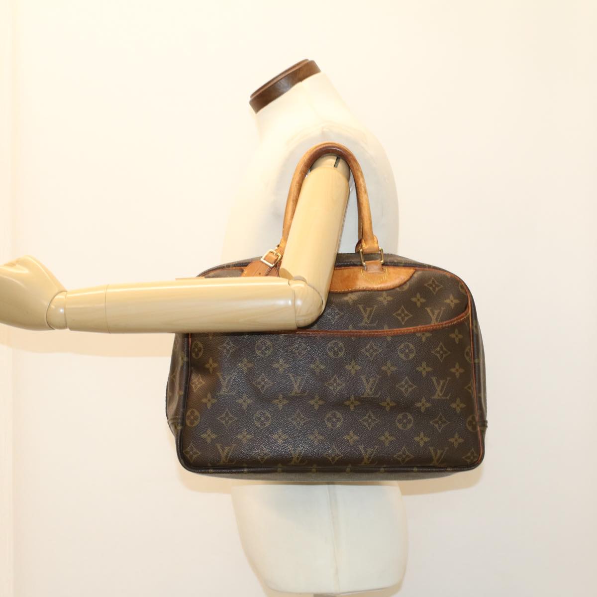 LOUIS VUITTON Monogram Deauville Hand Bag M47270 LV Auth 48913