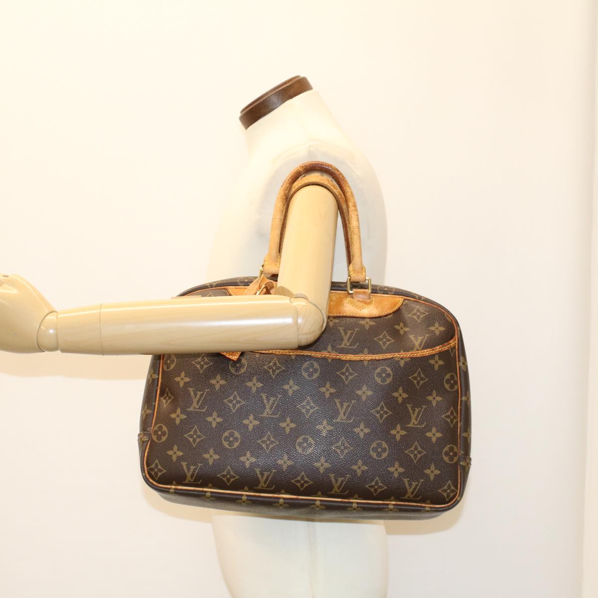 LOUIS VUITTON Monogram Deauville Hand Bag M47270 LV Auth 48928