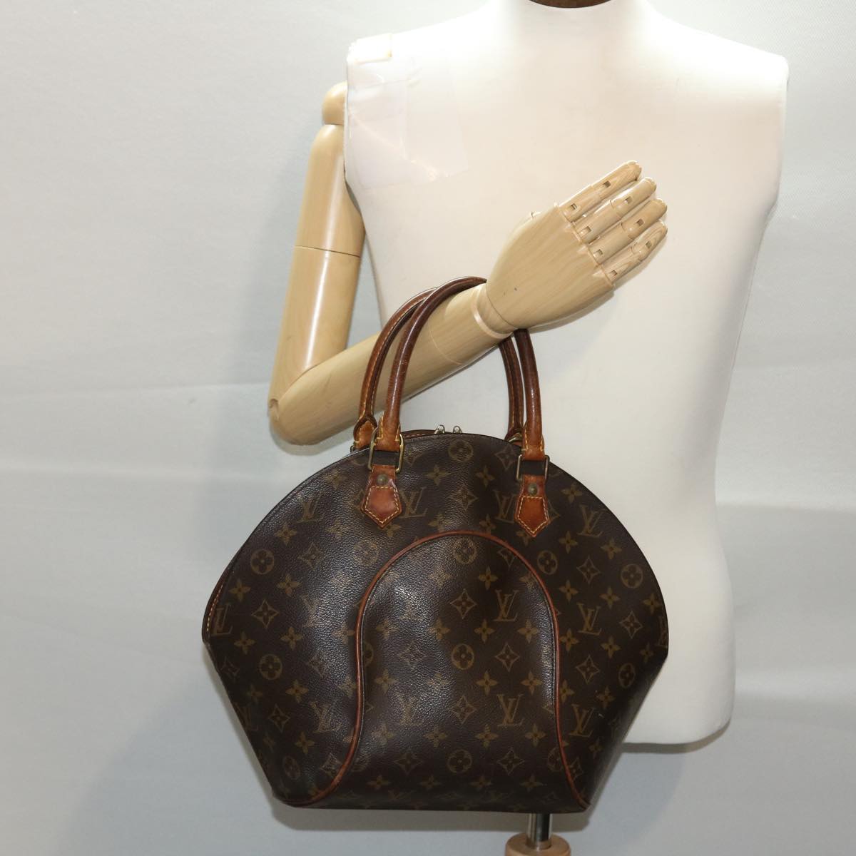 LOUIS VUITTON Monogram Ellipse MM Hand Bag M51126 LV Auth 48931