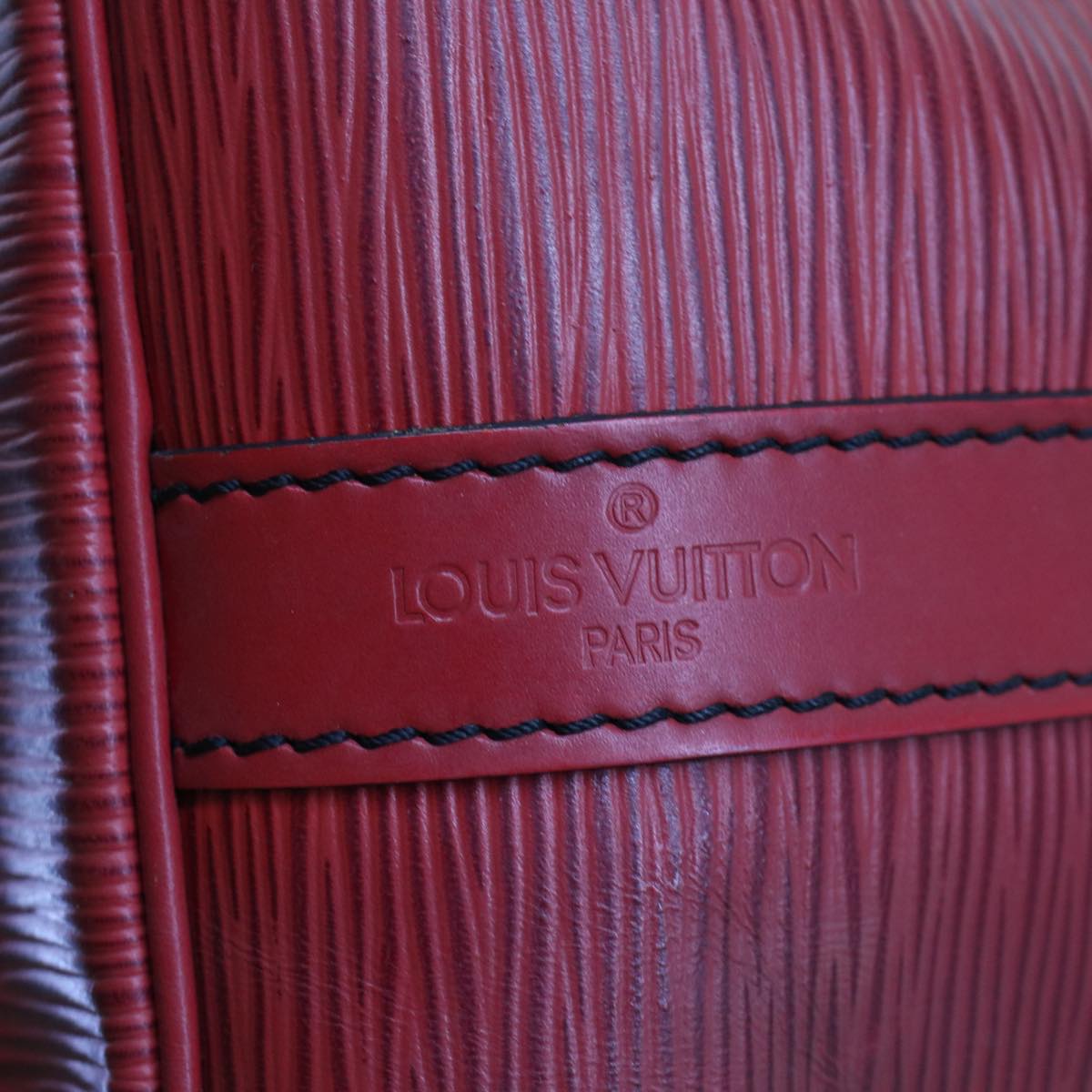 LOUIS VUITTON Epi Petit Noe Shoulder Bag Red M44107 LV Auth 48978