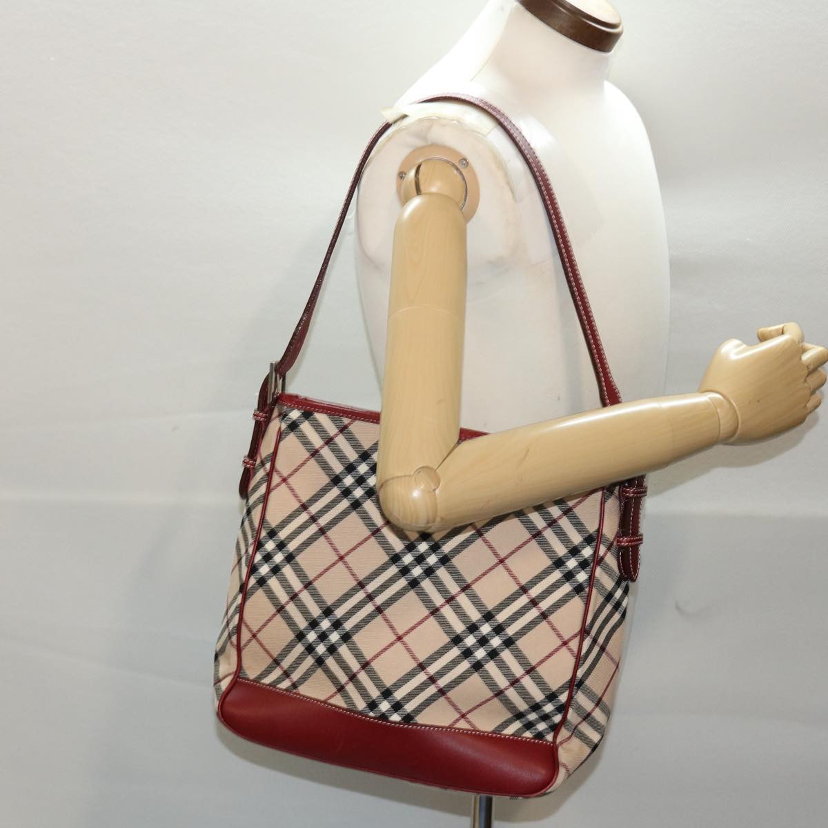 BURBERRY Nova Check Blue Label Shoulder Bag Canvas Leather Beige Red Auth 49089