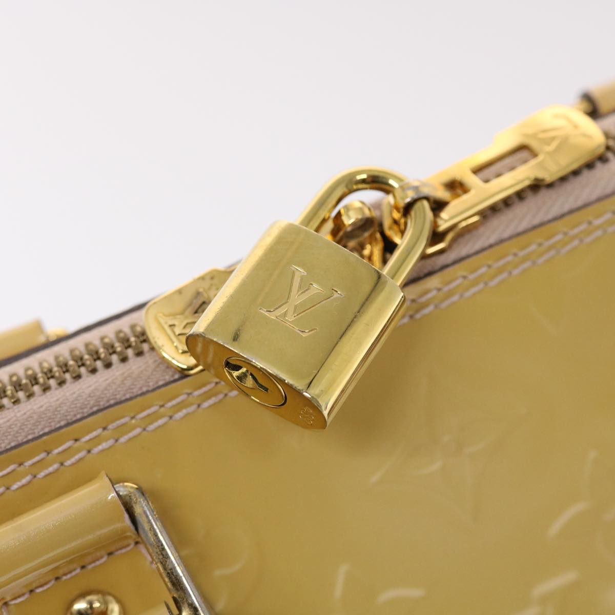 LOUIS VUITTON Monogram Vernis Alma PM Bag Beige Rose Angelique M90170 Auth 49393