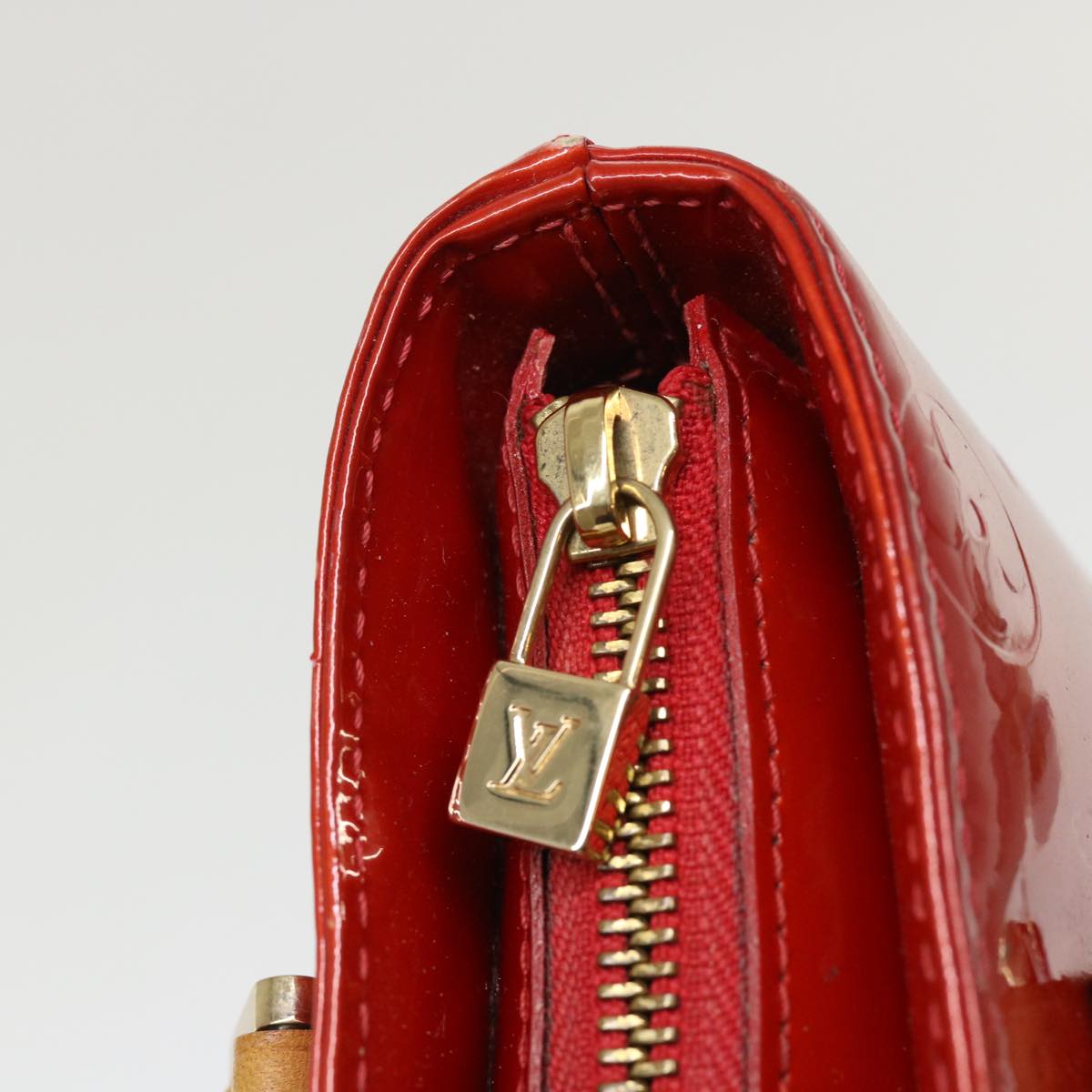 LOUIS VUITTON Monogram Vernis Houston Hand Bag Red M91092 LV Auth 49638