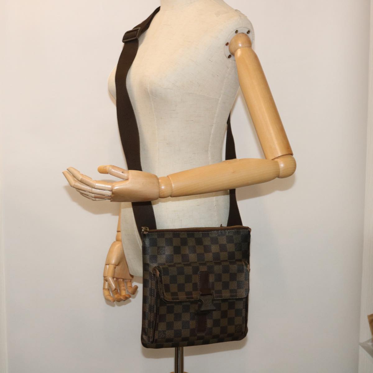 LOUIS VUITTON Damier Ebene Pochette Merwiel Shoulder Bag N51127 LV Auth 50041