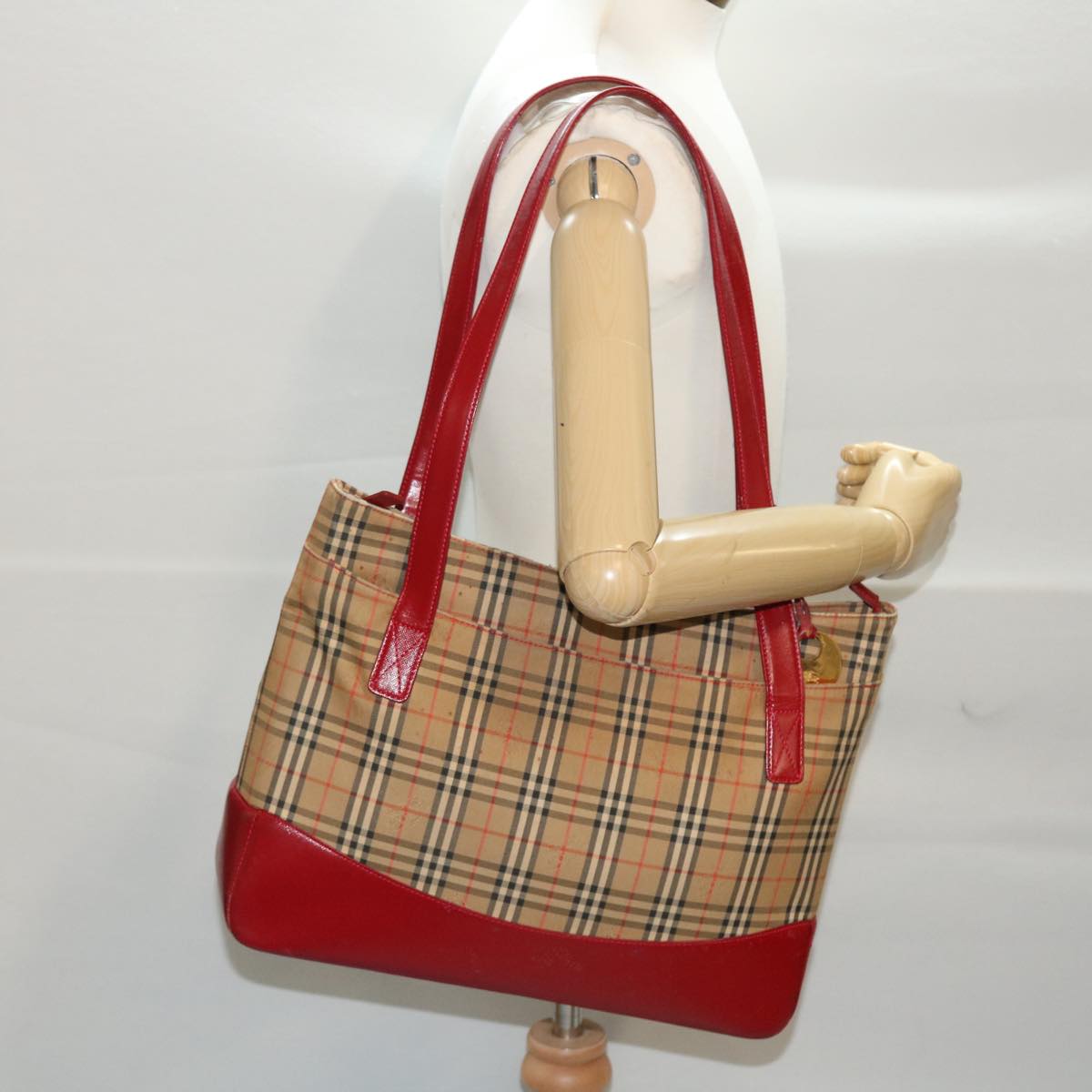 BURBERRY Nova Check Shoulder Bag Canvas Beige Red Auth 50202