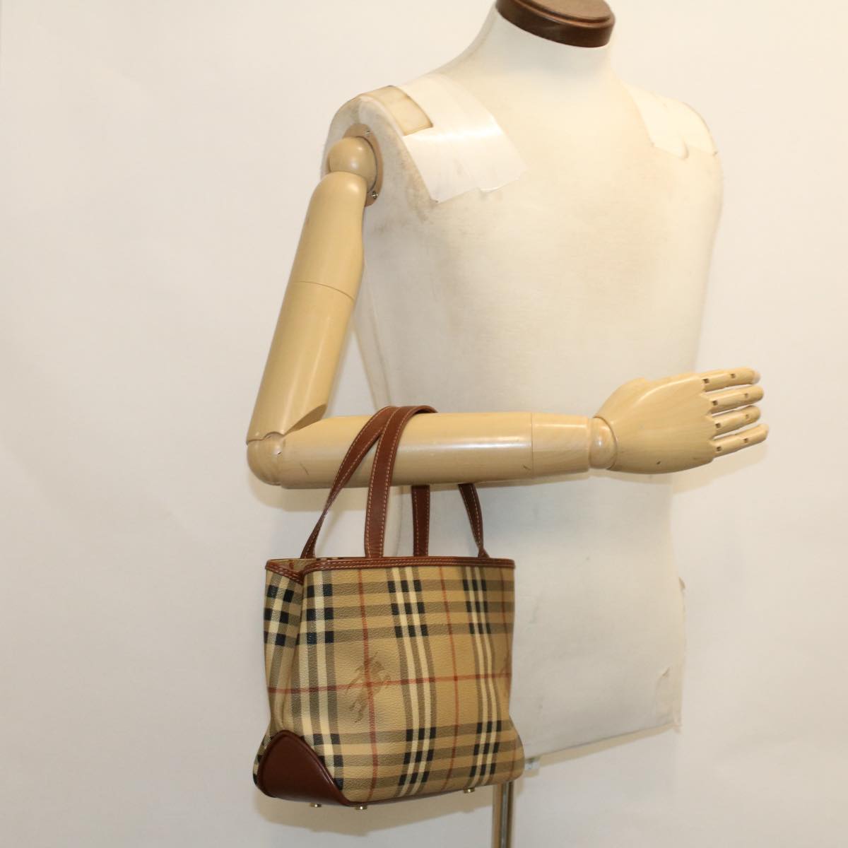 BURBERRY Nova Check Hand Bag PVC Leather Beige Black Red Auth 50628