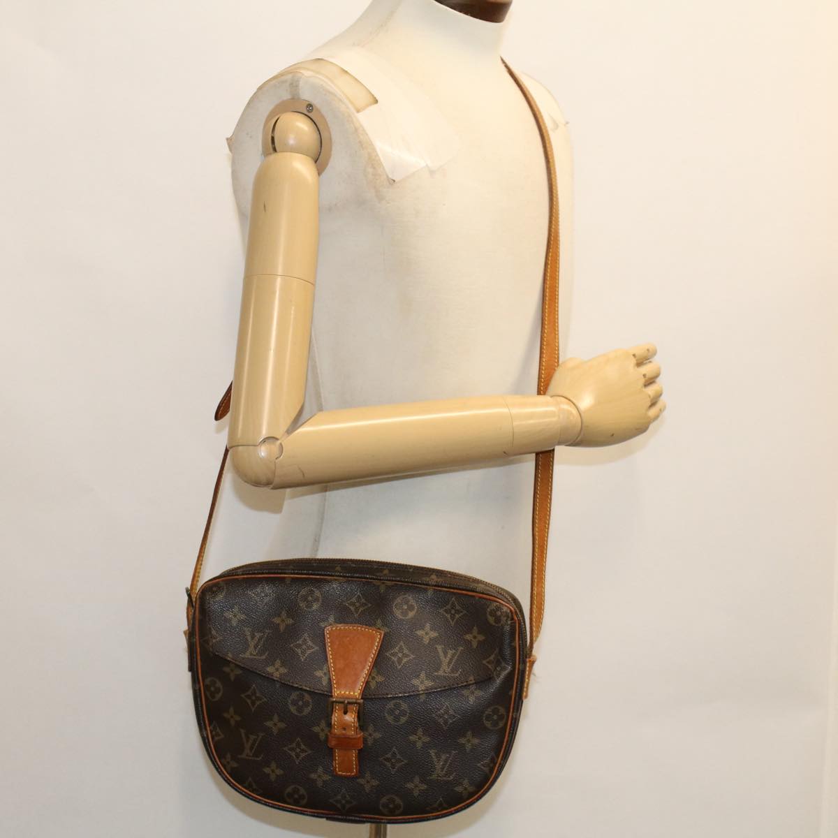 LOUIS VUITTON Monogram Jeune Fille GM Shoulder Bag M51225 LV Auth 50689