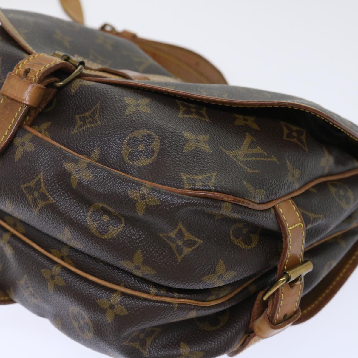 LOUIS VUITTON Monogram Saumur 30 Shoulder Bag M42256 LV Auth 50717