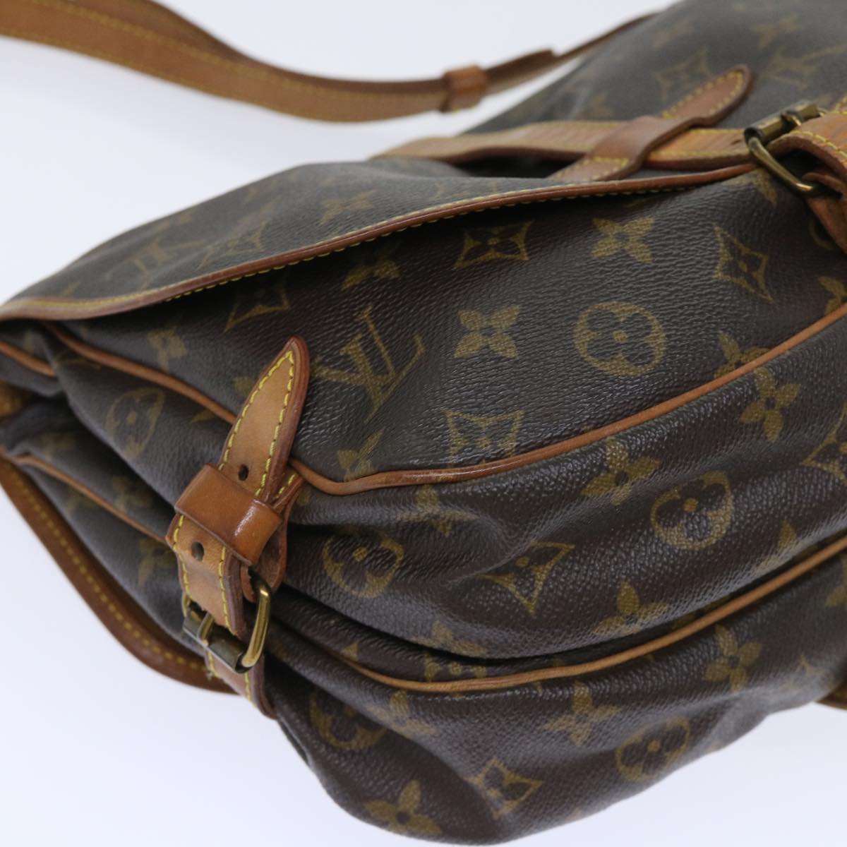 LOUIS VUITTON Monogram Saumur 30 Shoulder Bag M42256 LV Auth 50717