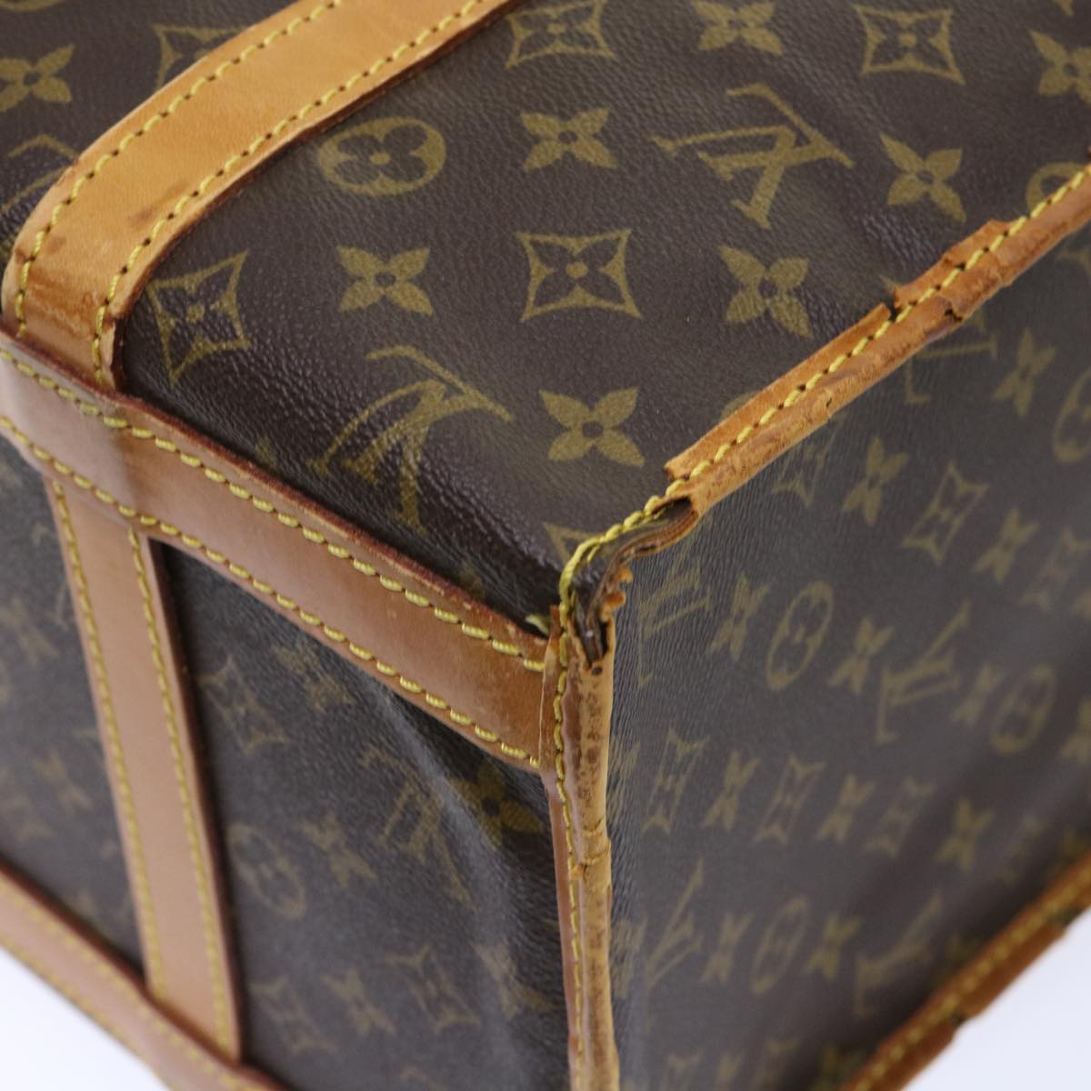 LOUIS VUITTON Monogram Sac Shan 40 Pet Carry M42024 LV Auth 50734