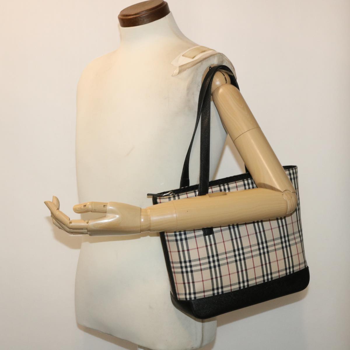 BURBERRY Nova Check Shoulder Bag Canvas Leather Beige Black Auth 50763