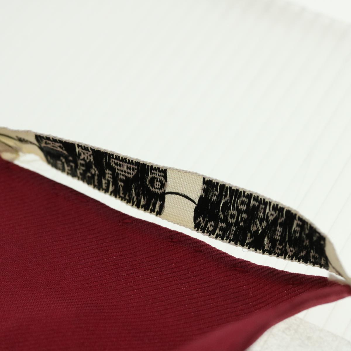 HERMES Carre 90 ourvu qu' on ait l' ivresse Scarf Silk White Wine Red Auth 51096