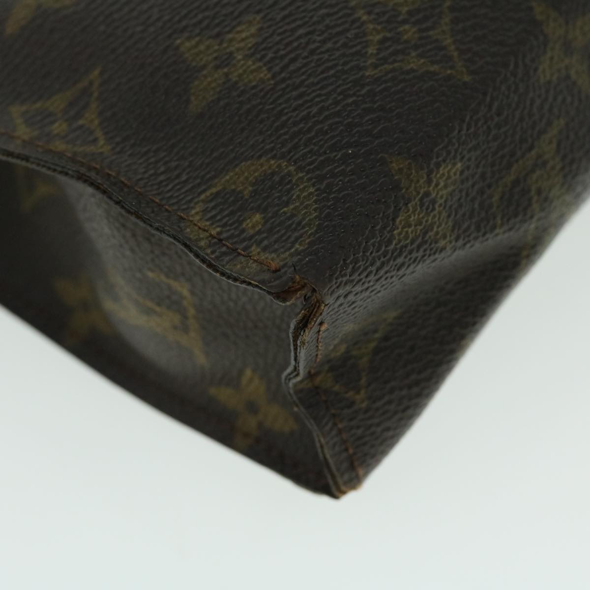 LOUIS VUITTON Monogram Poche Toilette 26 Pouch M47542 LV Auth 51226