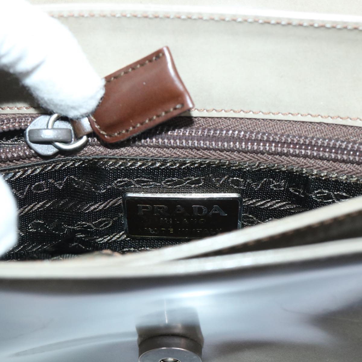 PRADA Hand Bag Patent leather Beige Auth 51310