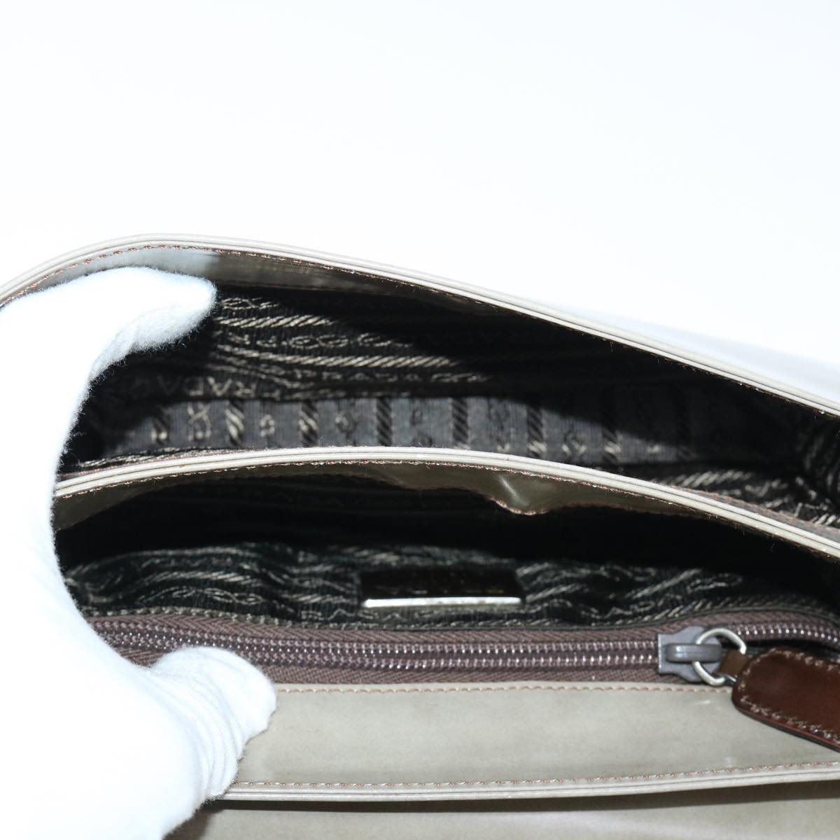 PRADA Hand Bag Patent leather Beige Auth 51310