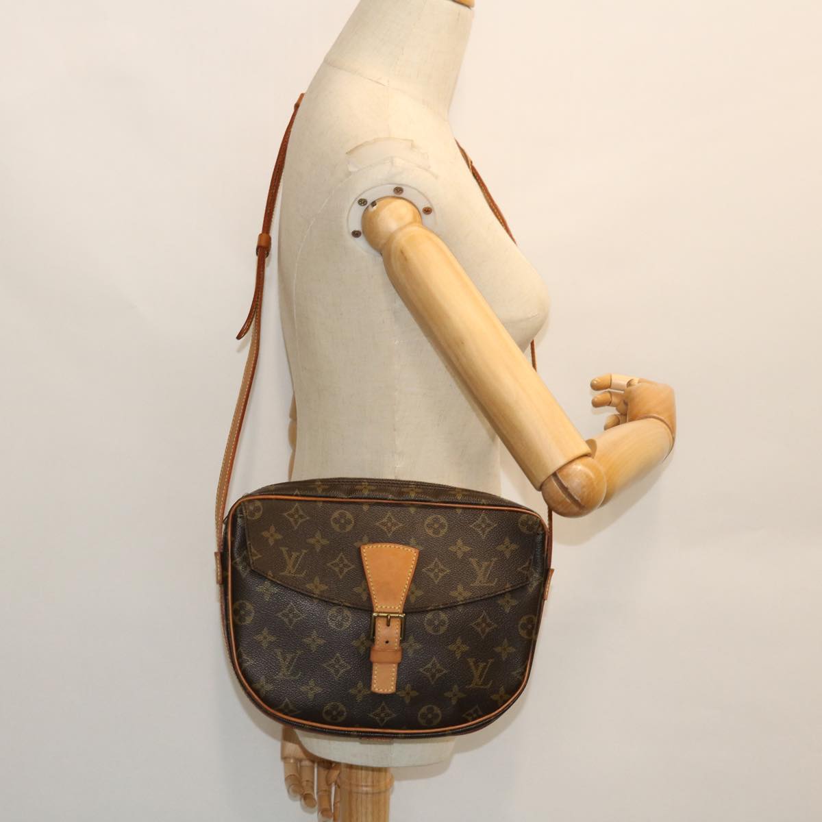 LOUIS VUITTON Monogram Jeune Fille MM Shoulder Bag M51226 LV Auth 51738