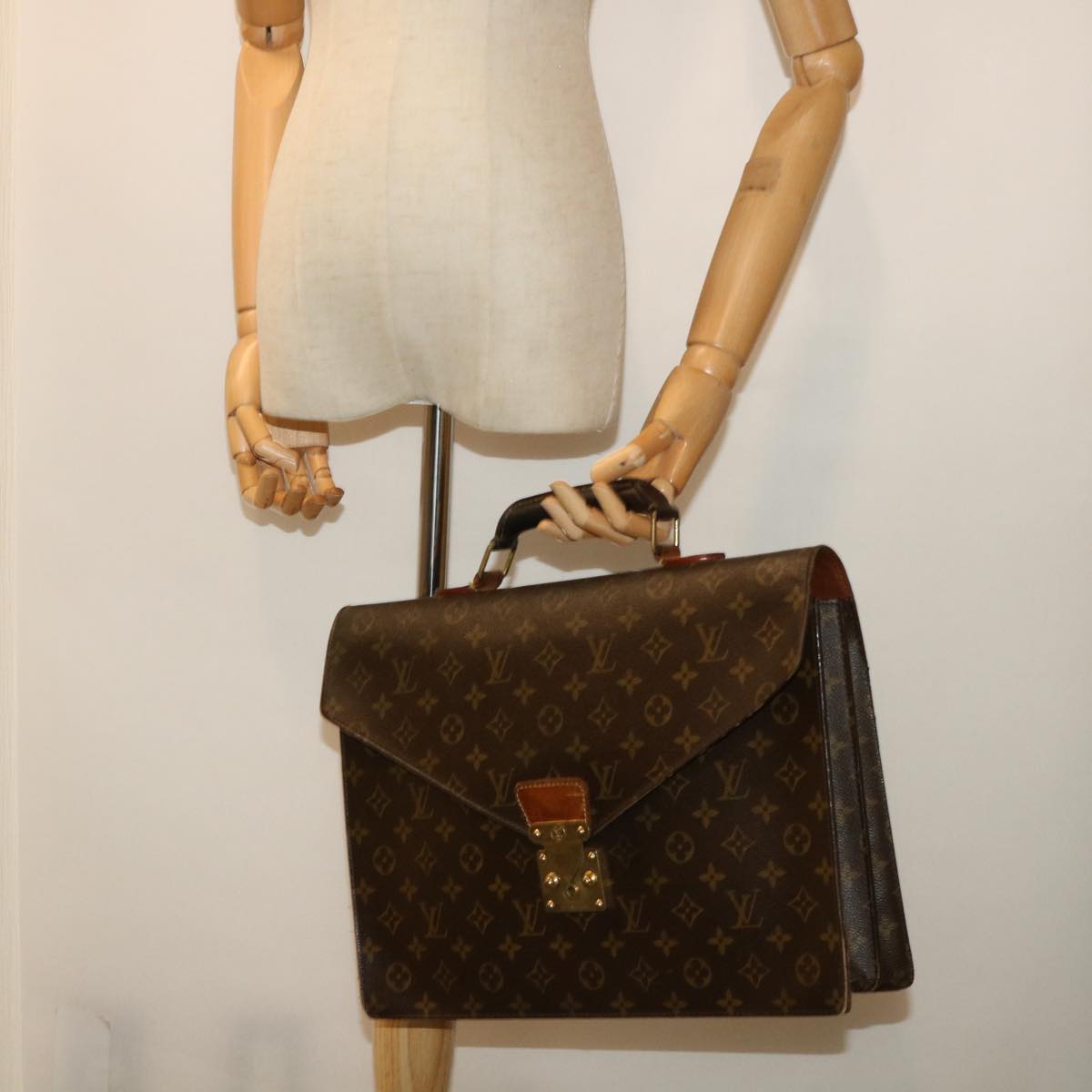 LOUIS VUITTON Monogram Serviette Conseiller Briefcase M53331 LV Auth 51759