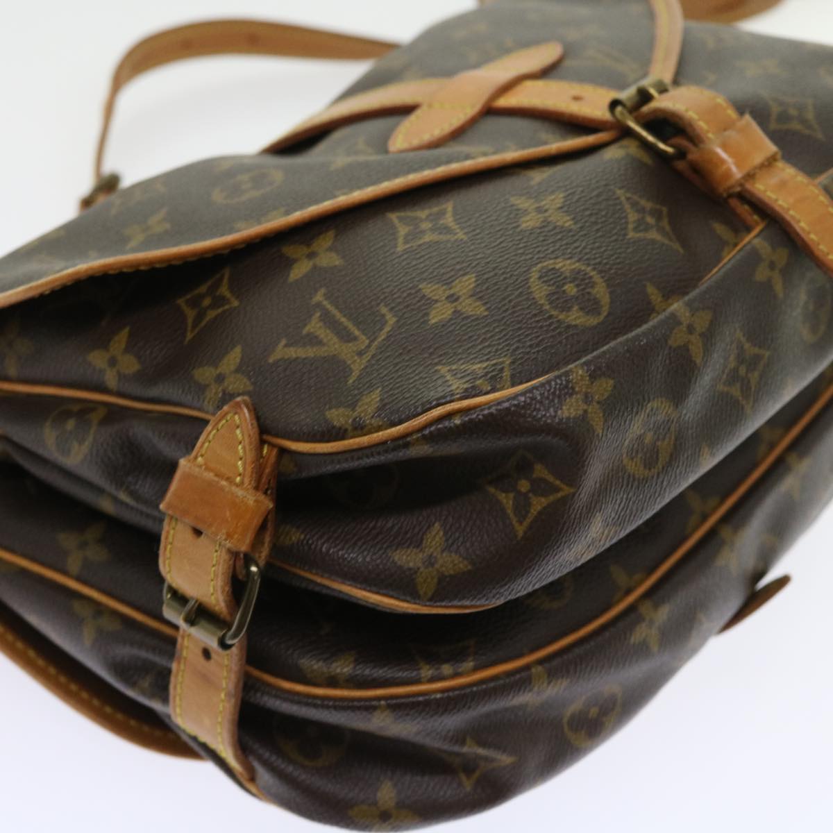 LOUIS VUITTON Monogram Saumur 30 Shoulder Bag M42256 LV Auth 52649