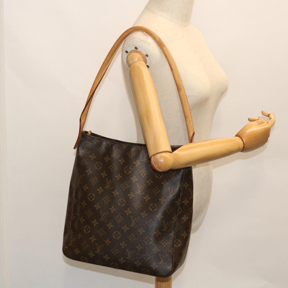 LOUIS VUITTON Monogram Looping GM Shoulder Bag M51145 LV Auth 52661