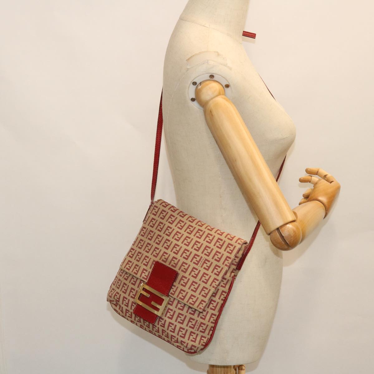 FENDI Zucchino Canvas Mamma Baguette Shoulder Bag Beige Red Auth 52738