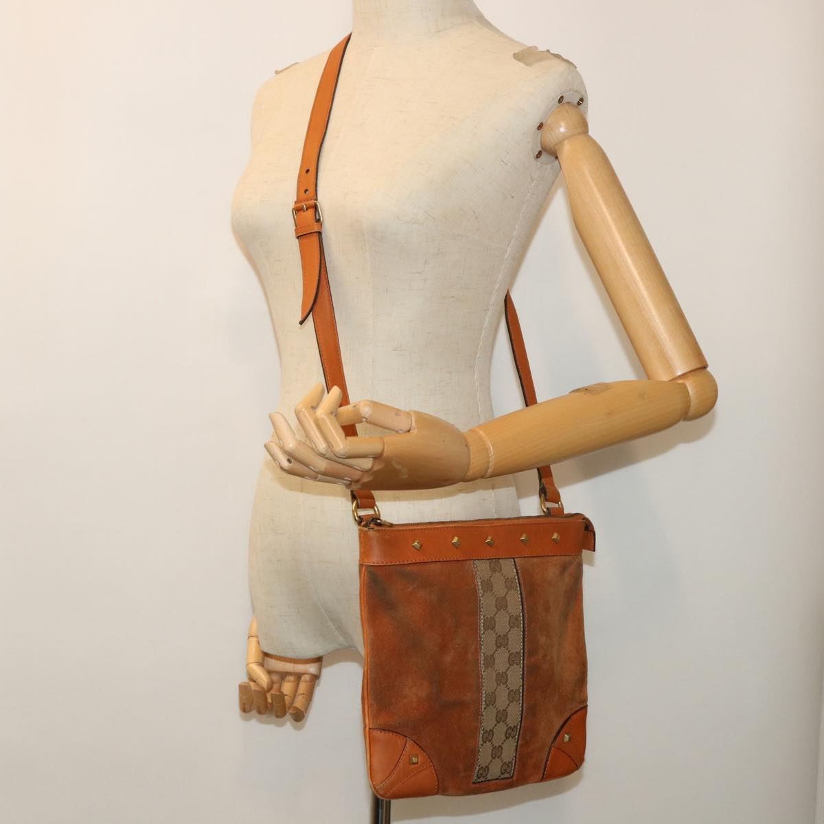 GUCCI GG Canvas Shoulder Bag Leather Beige Orange 120893 Auth 52751