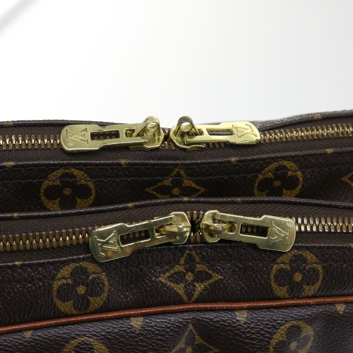 LOUIS VUITTON Monogram Reporter GM Shoulder Bag M45252 LV Auth 52797