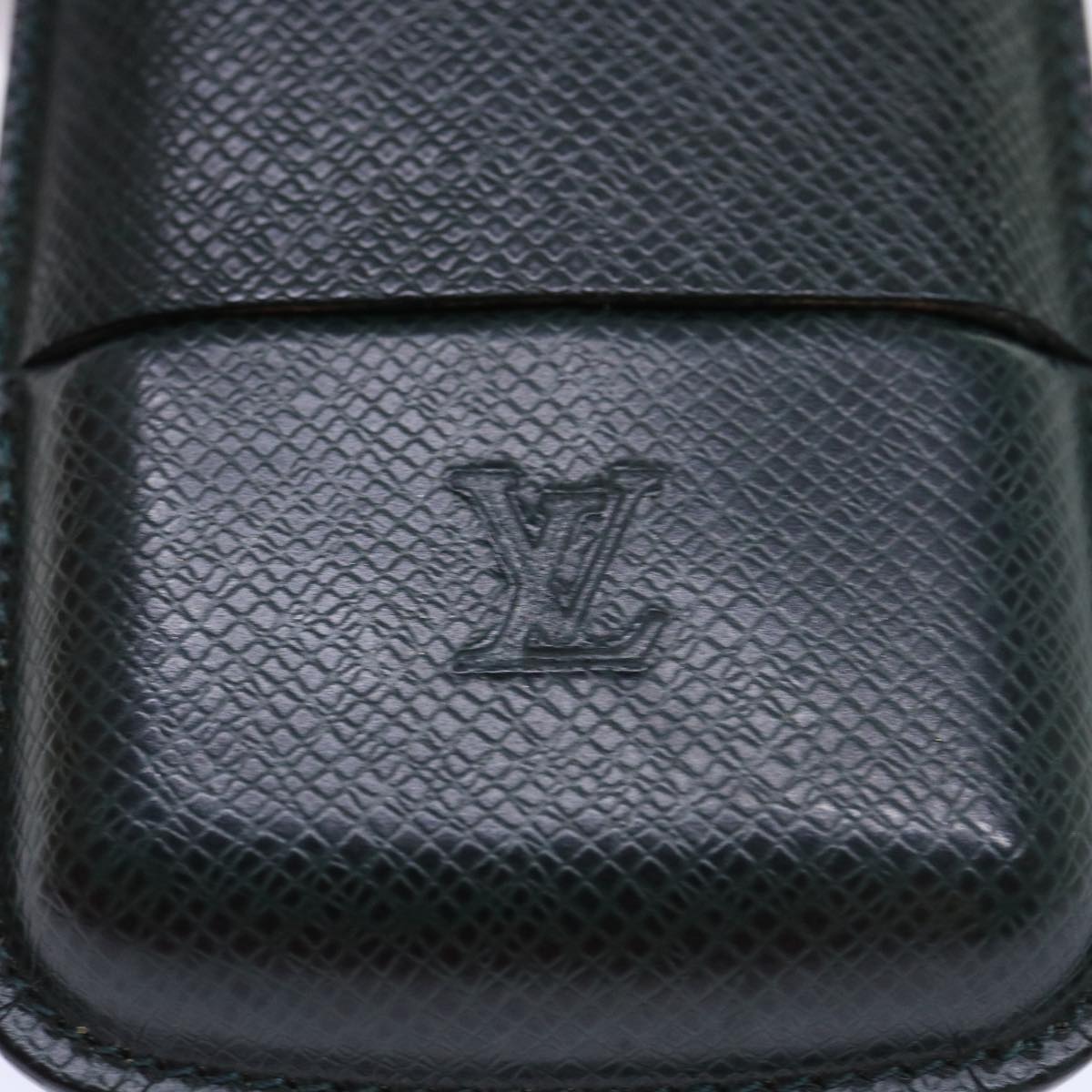 LOUIS VUITTON Taiga Leather Etui 3 Robusto Cigar Case Epicea M30724 Auth 52936