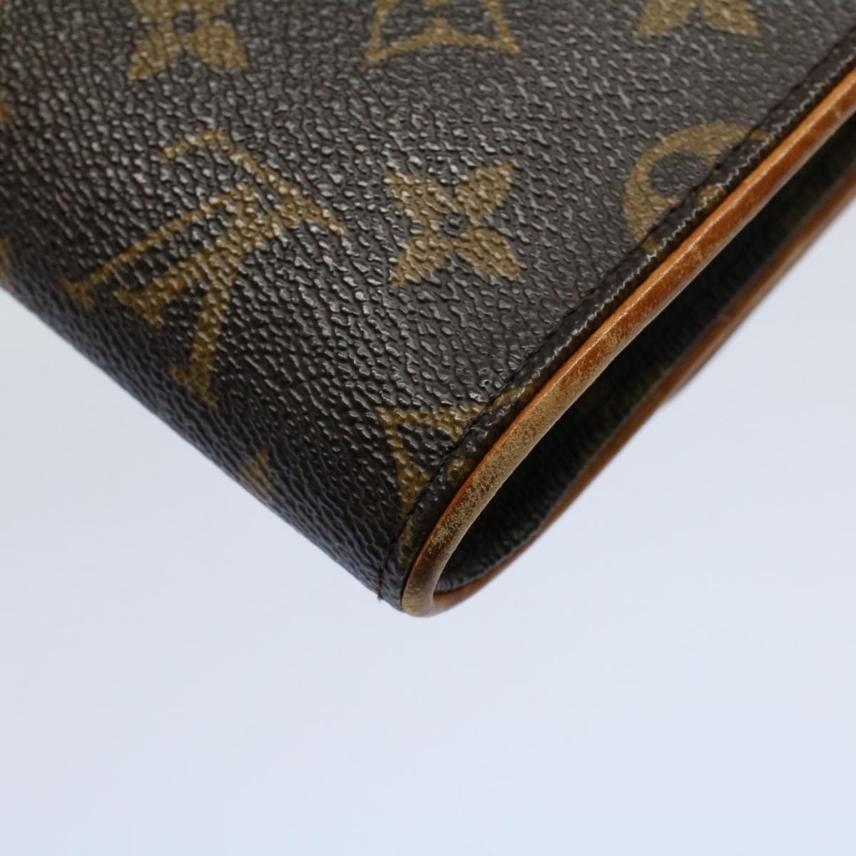 LOUIS VUITTON Monogram Pochette Twin GM Shoulder Bag M51852 LV Auth 52957