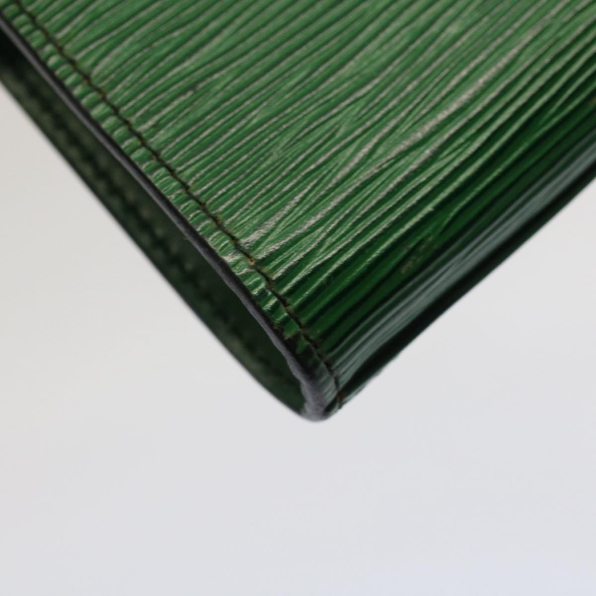 LOUIS VUITTON Epi Art Deco Clutch Bag Green M52634 LV Auth 52968