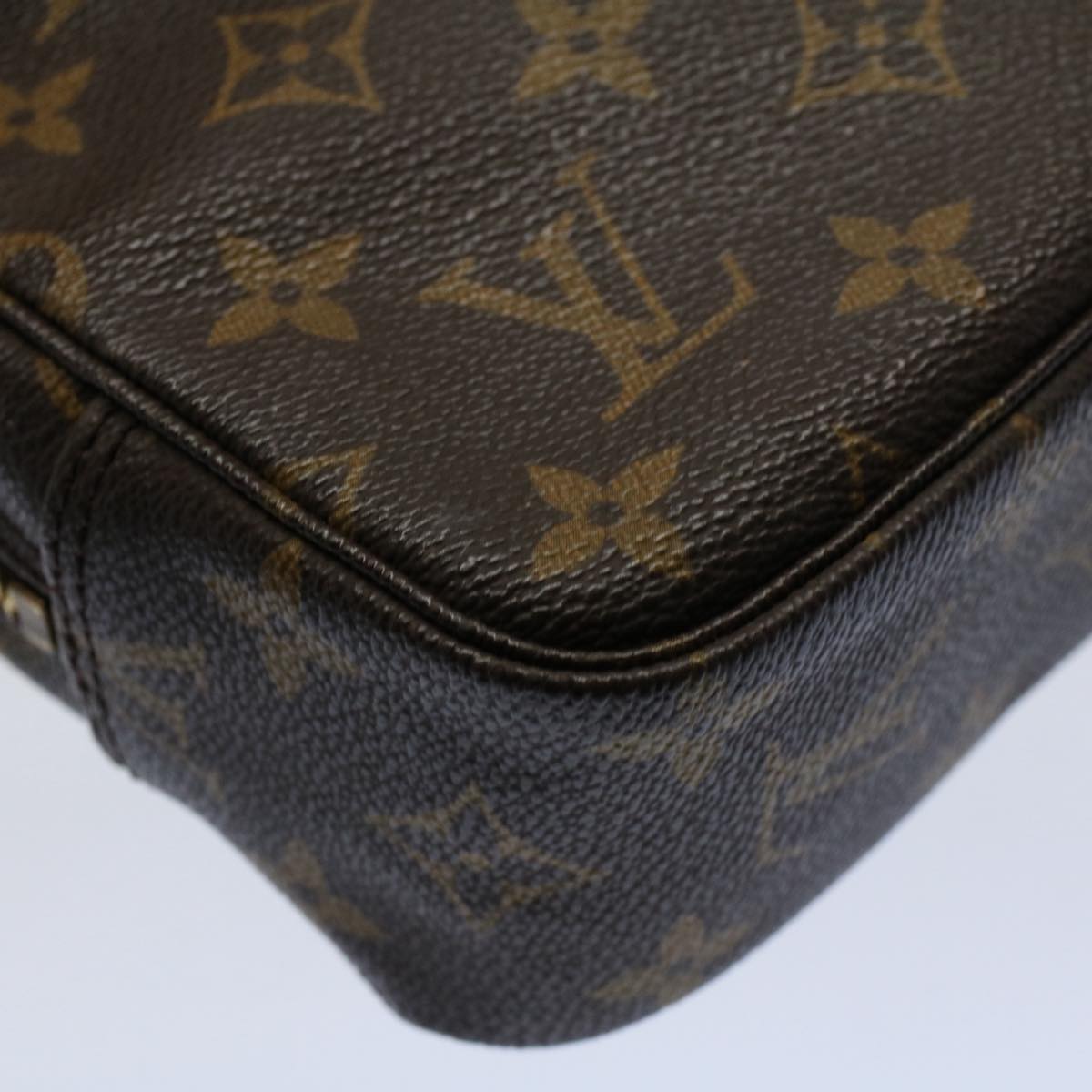 LOUIS VUITTON Monogram Trousse Toilette 23 Clutch Bag M47524 LV Auth 53040