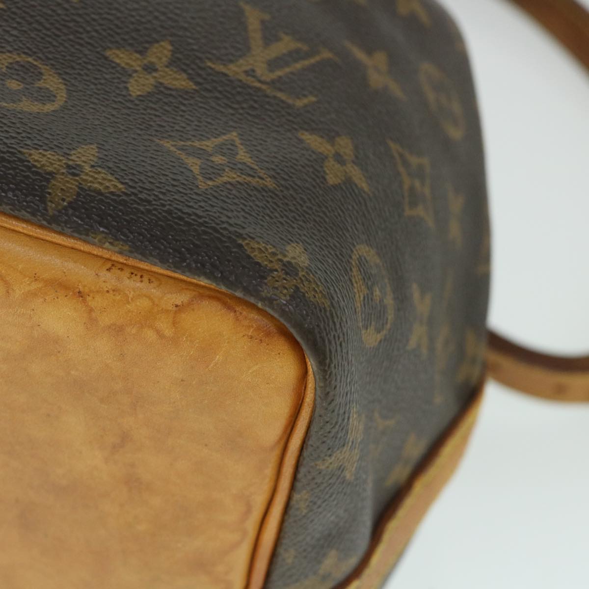 LOUIS VUITTON Monogram Petit Noe Shoulder Bag M42226 LV Auth 53121