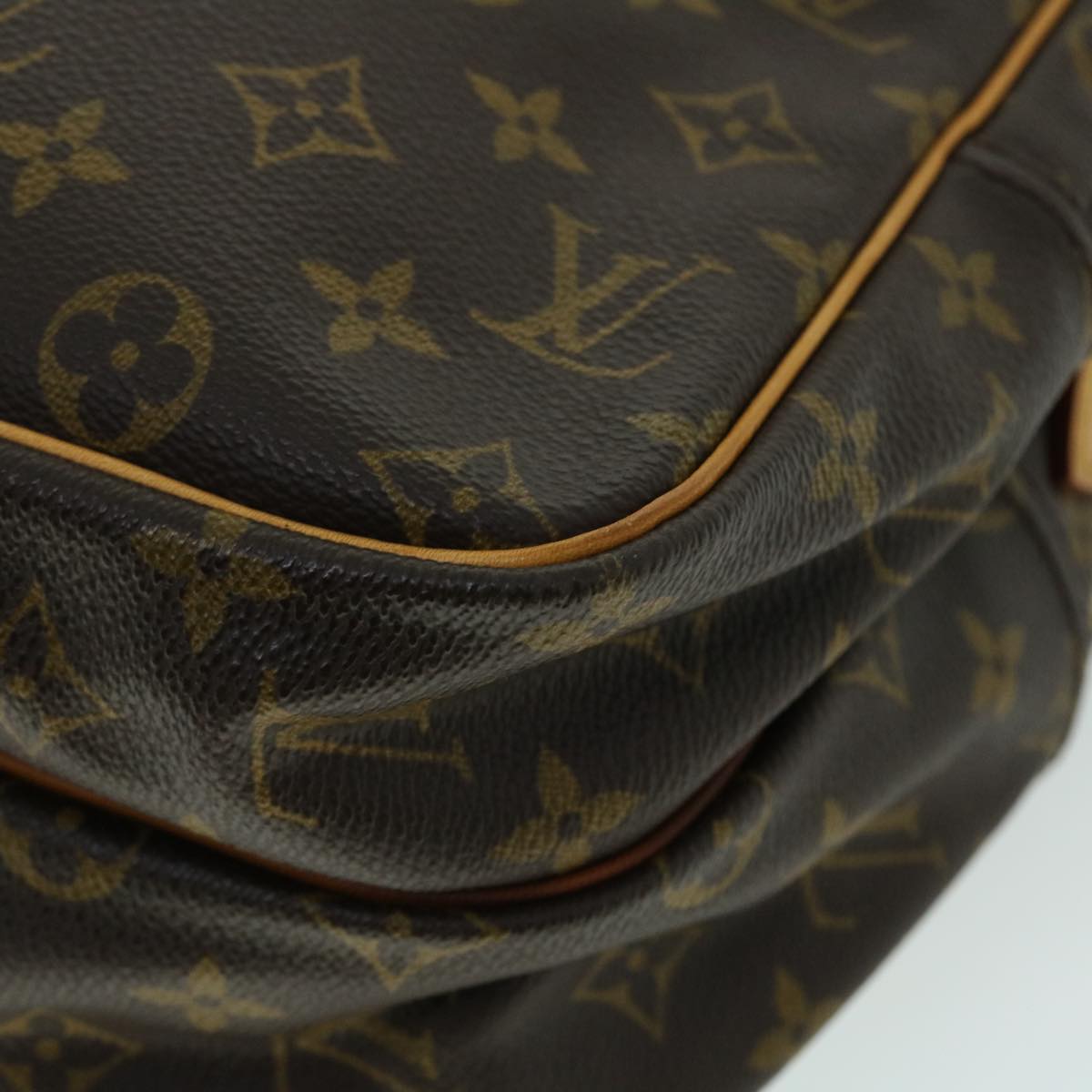 LOUIS VUITTON Monogram Reporter GM Shoulder Bag M45252 LV Auth 53183