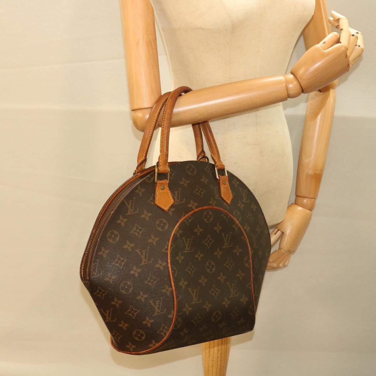 LOUIS VUITTON Monogram Ellipse MM Hand Bag M51126 LV Auth 53194