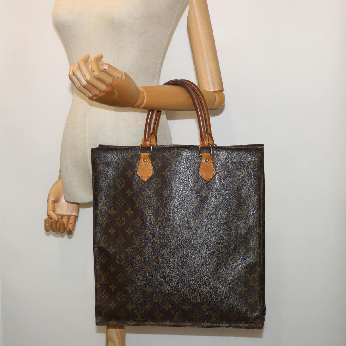 LOUIS VUITTON Monogram Sac Plat Hand Bag M51140 LV Auth 53210