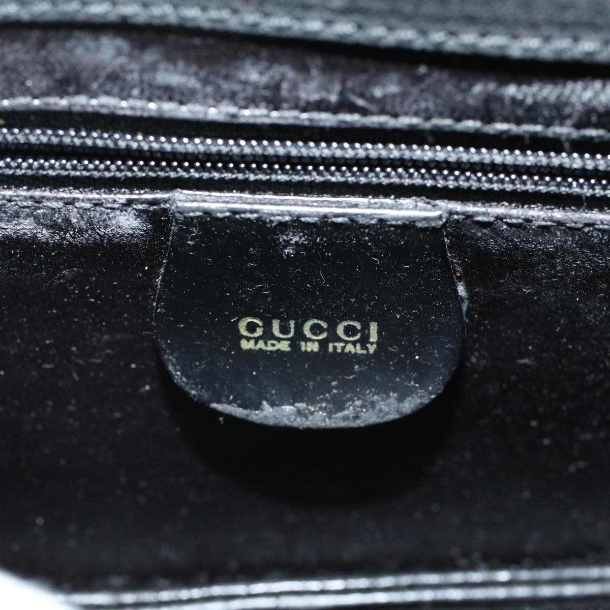 GUCCI Shoulder Bag Enamel Black Auth 53259