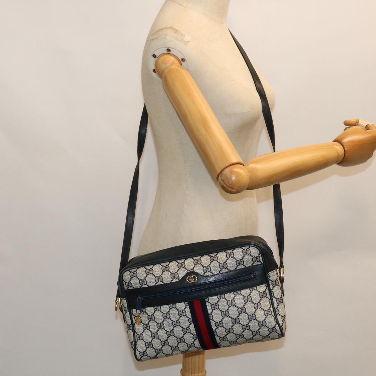 GUCCI GG Canvas Sherry Line Shoulder Bag PVC Leather Gray Red Navy Auth 53343