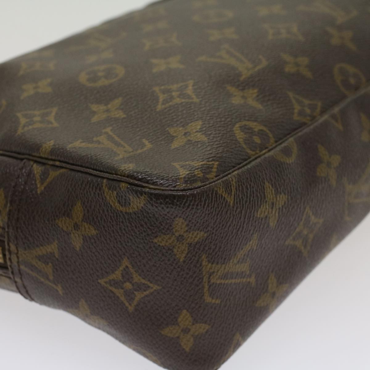 LOUIS VUITTON Monogram Trousse Toilette 28 Clutch Bag M47522 LV Auth 53362