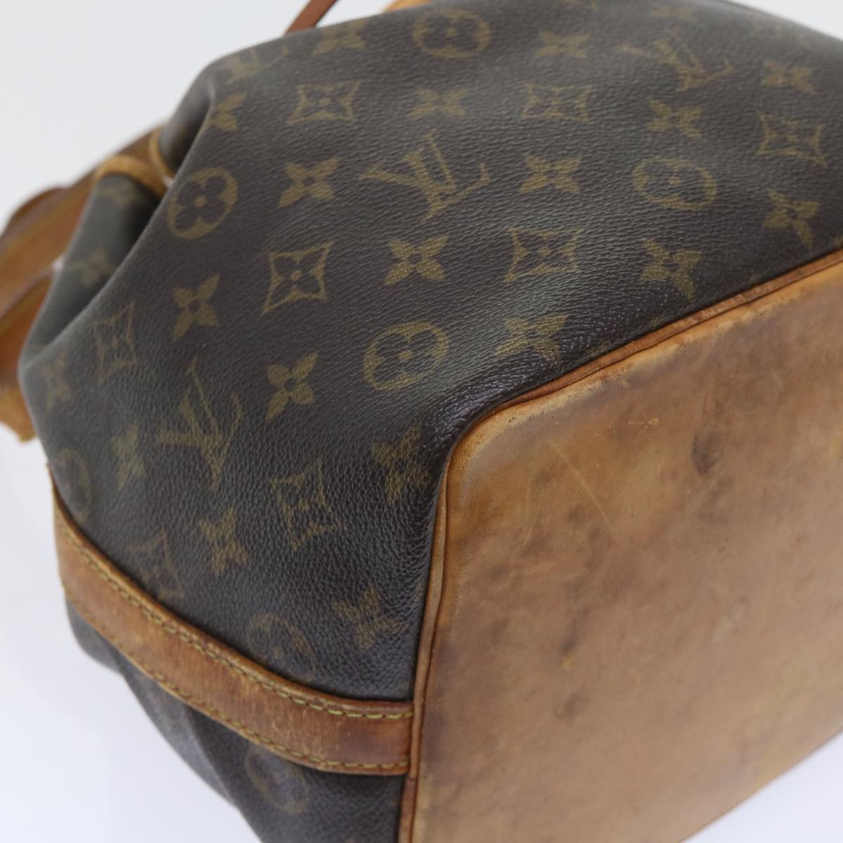 LOUIS VUITTON Monogram Petit Noe Shoulder Bag M42226 LV Auth 53609