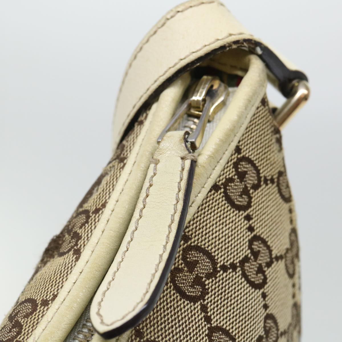 GUCCI GG Canvas Shoulder Bag Beige White Auth 53663