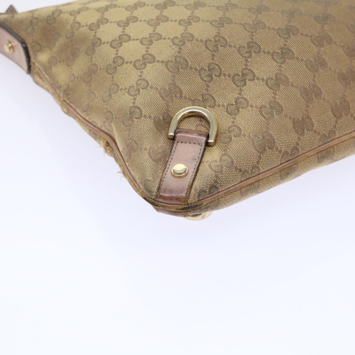 GUCCI GG Canvas Shoulder Bag Gold Auth 53664