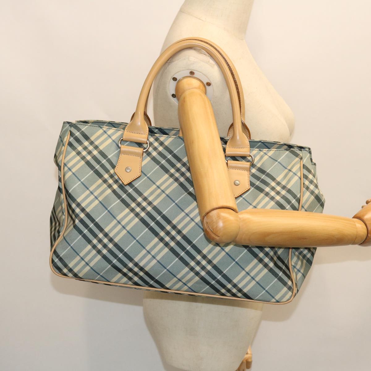 BURBERRY Nova Check Blue Label Hand Bag Nylon Leather Light Blue Auth 53721