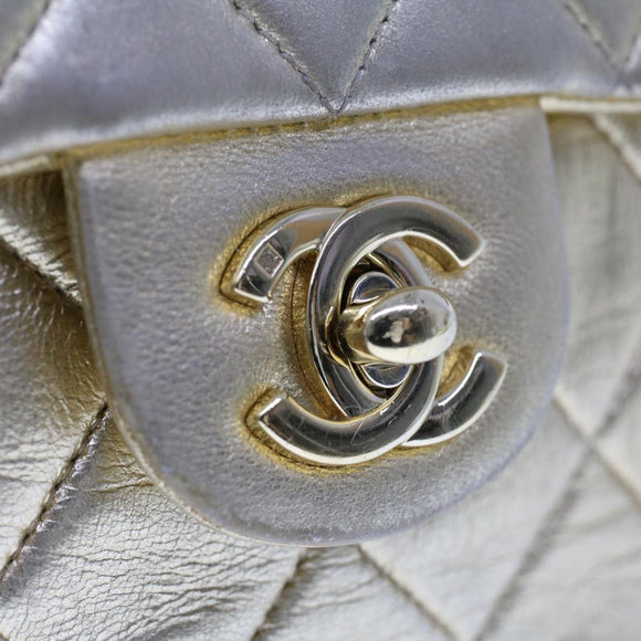 CHANEL Matelasse 17 Turn Lock Chain Shoulder Bag Lamb Skin Gold CC Auth 53752SA