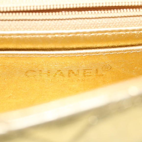 CHANEL Matelasse Turn Lock Chain Shoulder Bag Lamb Skin Gold CC Auth 53752SA
