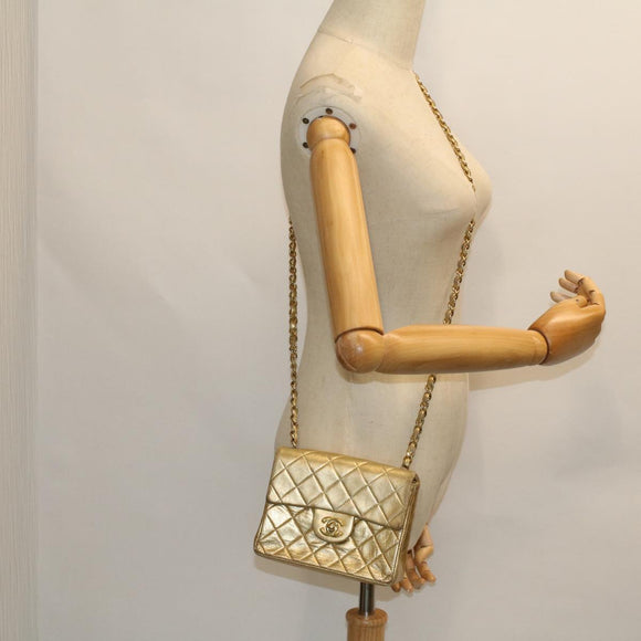 CHANEL Matelasse Turn Lock Chain Shoulder Bag Lamb Skin Gold CC Auth 53752SA