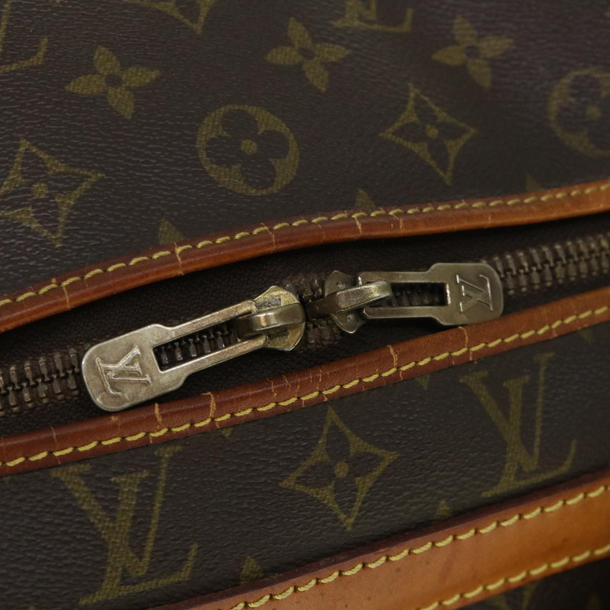 LOUIS VUITTON Monogram Sac Demi Souple 45 Pet Carry LV Auth 53854