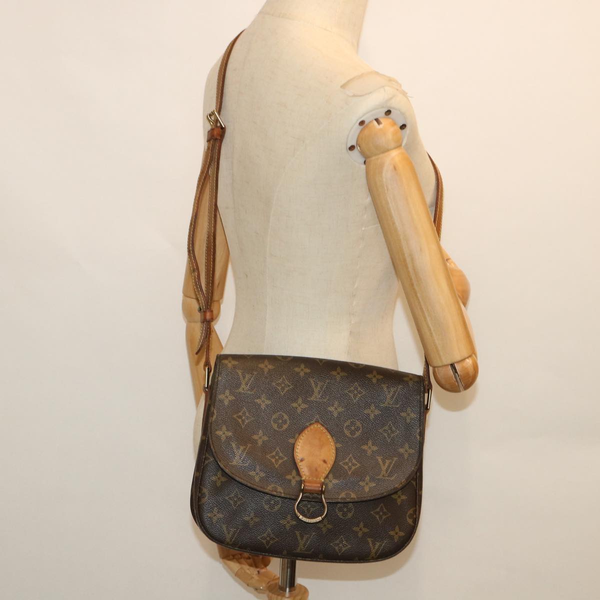 LOUIS VUITTON Monogram Saint Cloud GM Shoulder Bag M51242 LV Auth 53899