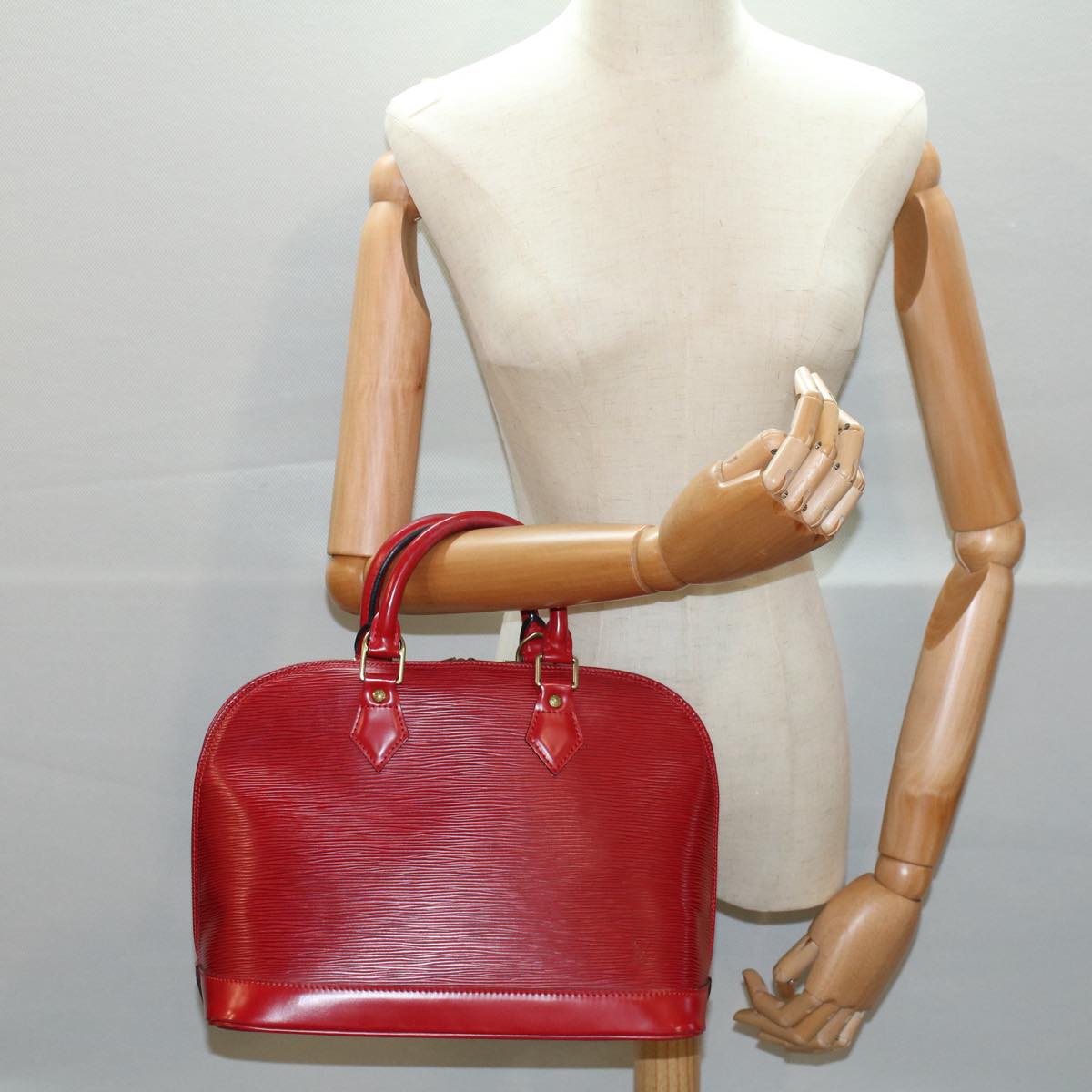 LOUIS VUITTON Epi Alma Hand Bag Castilian Red M52147 LV Auth 53991