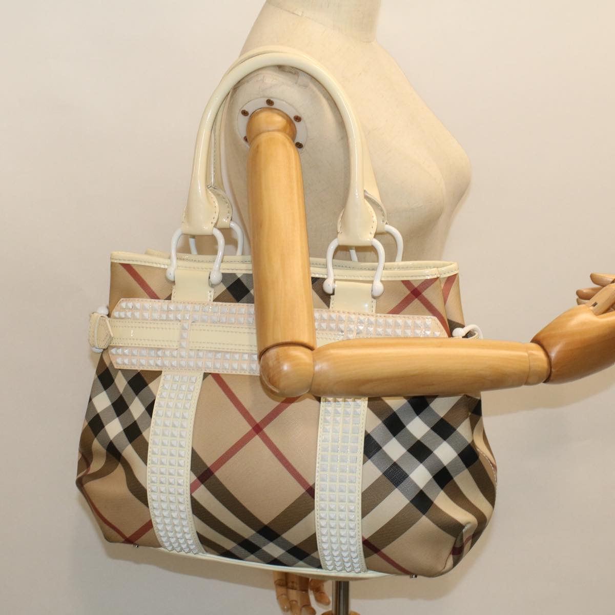 BURBERRY Nova Check Hand Bag PVC Leather Beige White Auth 54023